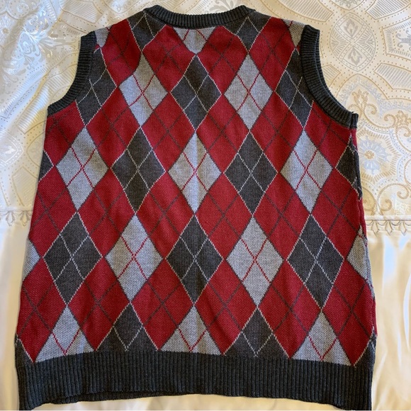 Argyle print sleeveless sweater. V-neck. Unisex. Tags for size/material … - Picture 3 of 5